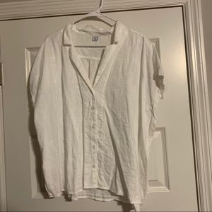 Old Navy white top